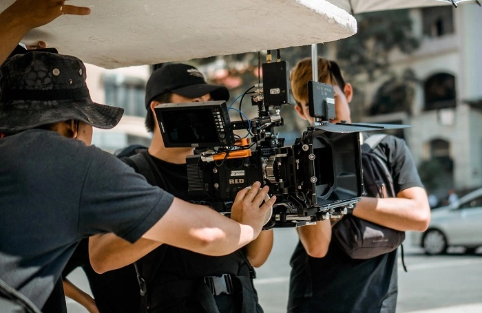 Why Did the Filmmakers Choose to Fictionalize the Story 1